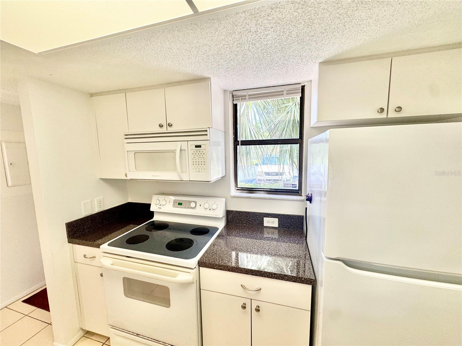 SANDHILL PINES BLDG 13 - Residential