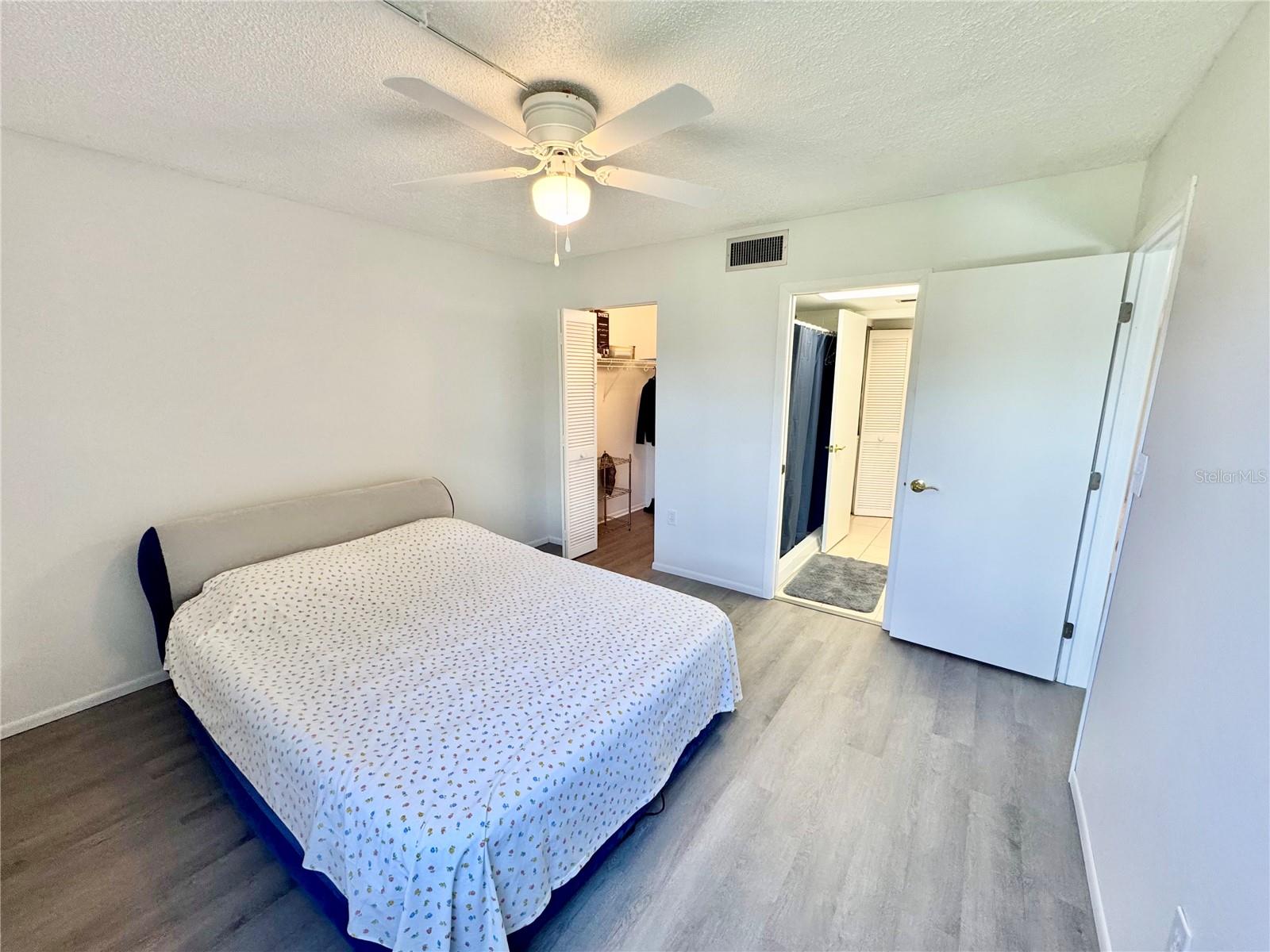 SANDHILL PINES BLDG 13 - Residential
