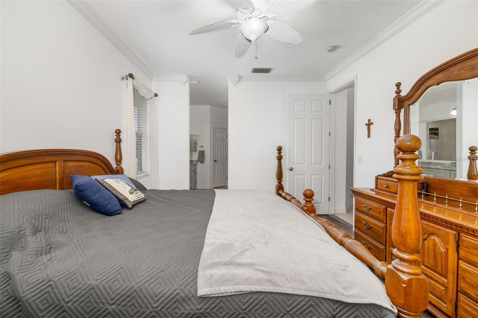 LAUREL MEADOWS - Residential