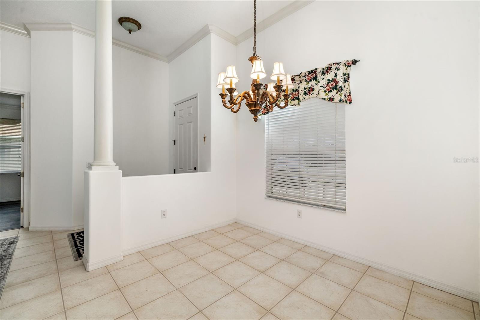 LAUREL MEADOWS - Residential