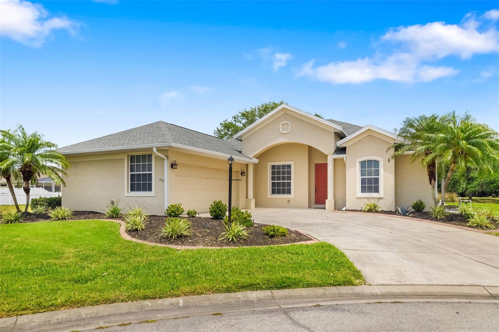 LAUREL MEADOWS - Residential