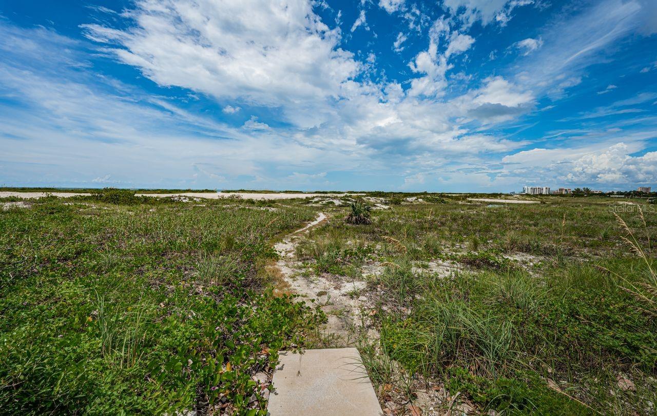 LIGHTHOUSE TOWERS CONDO - Residential
