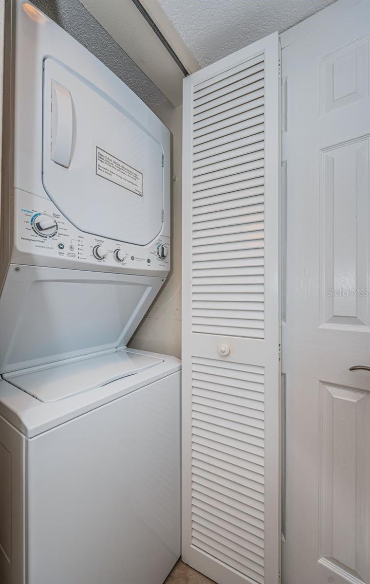 LIGHTHOUSE TOWERS CONDO - Residential