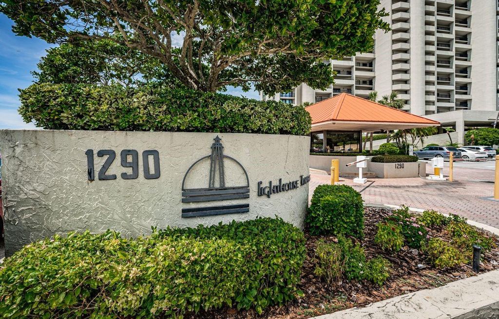 Photo of 1290 Gulf Boulevard #2004, Clearwater Beach, FL 33767 (MLS # TB8494226)