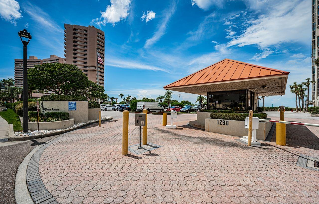 LIGHTHOUSE TOWERS CONDO - Residential