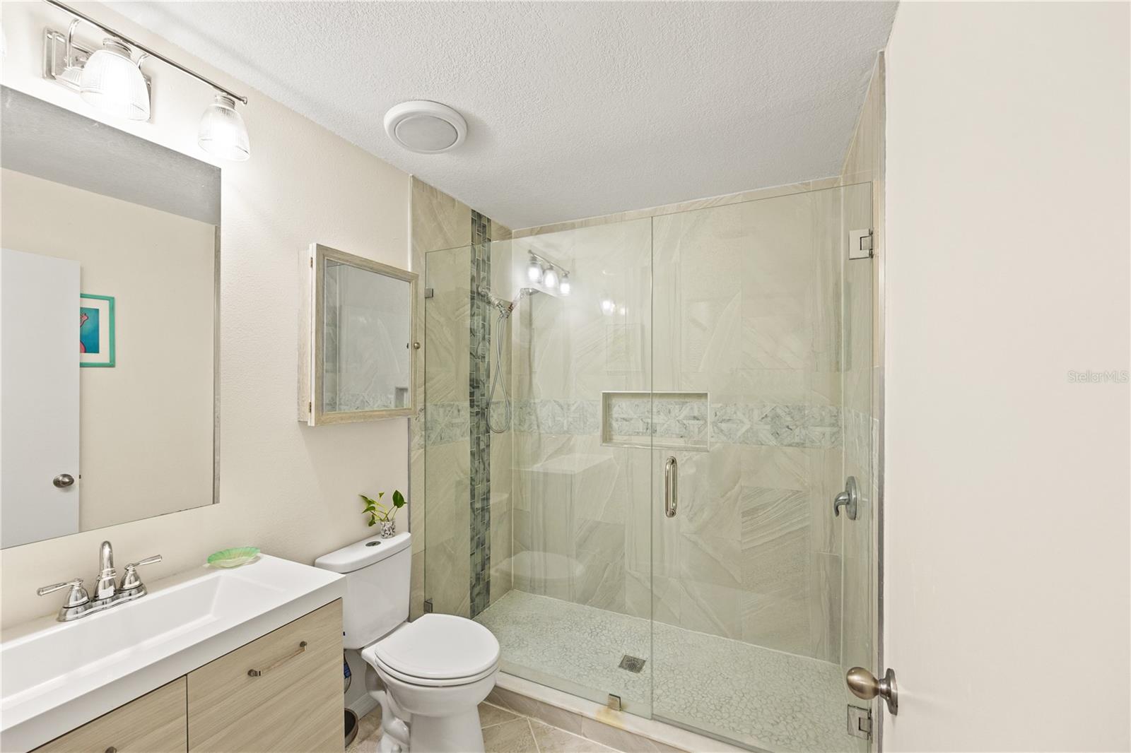 VINTAGE GRAND - Residential