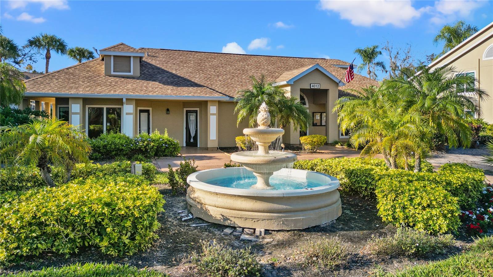 VINTAGE GRAND - Residential