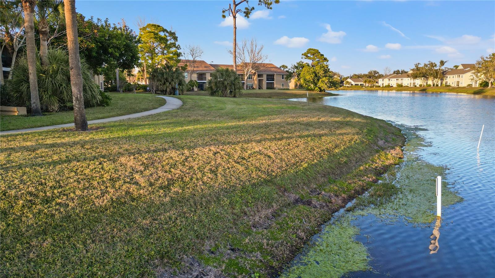 VINTAGE GRAND - Residential