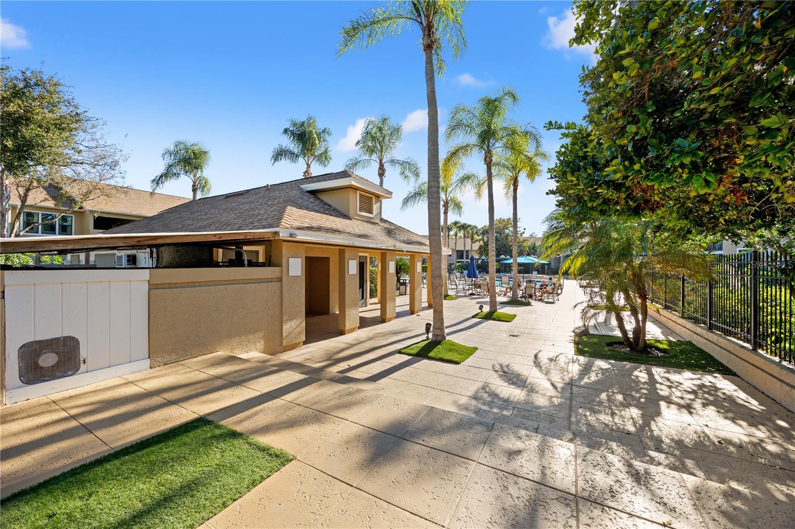 VINTAGE GRAND - Residential