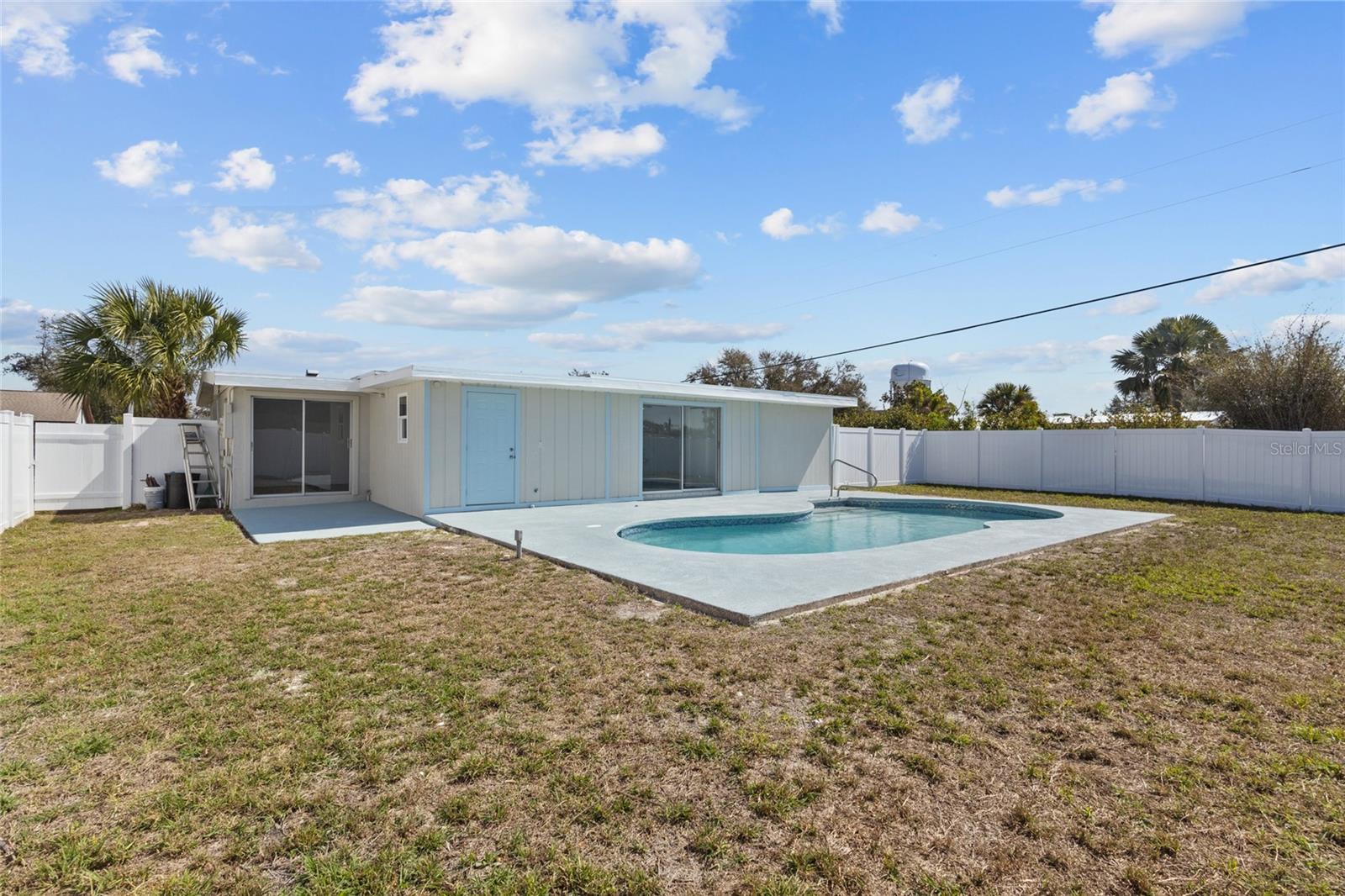 CORTEZ GARDENS FIRST SEC - Residential