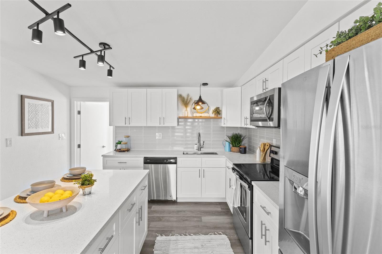 CORTEZ GARDENS FIRST SEC - Residential