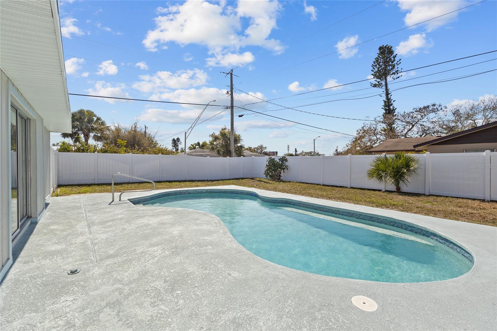 CORTEZ GARDENS FIRST SEC - Residential