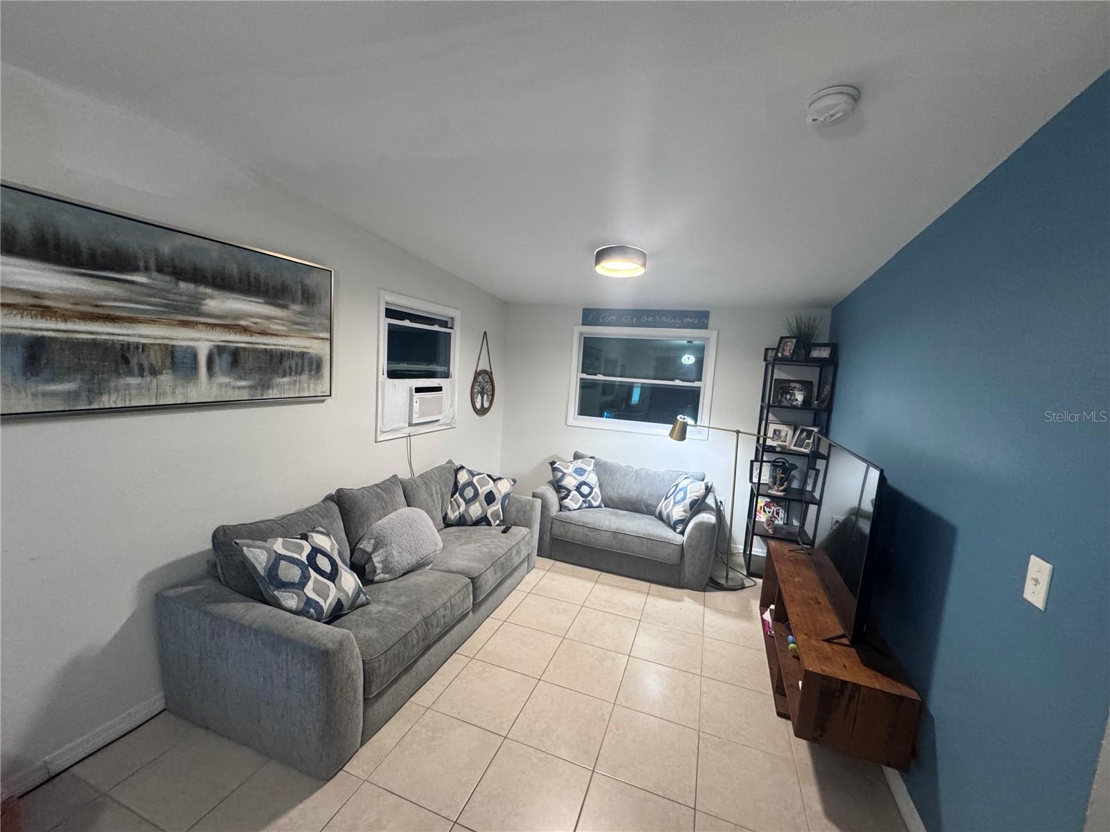 CRESTRIDGE 1ST ADD - Residential