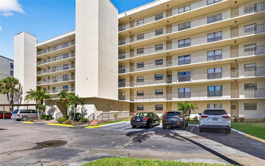 Photo of 900 Cove Cay Drive #6F, Clearwater, FL 33760 (MLS # TB8442009)