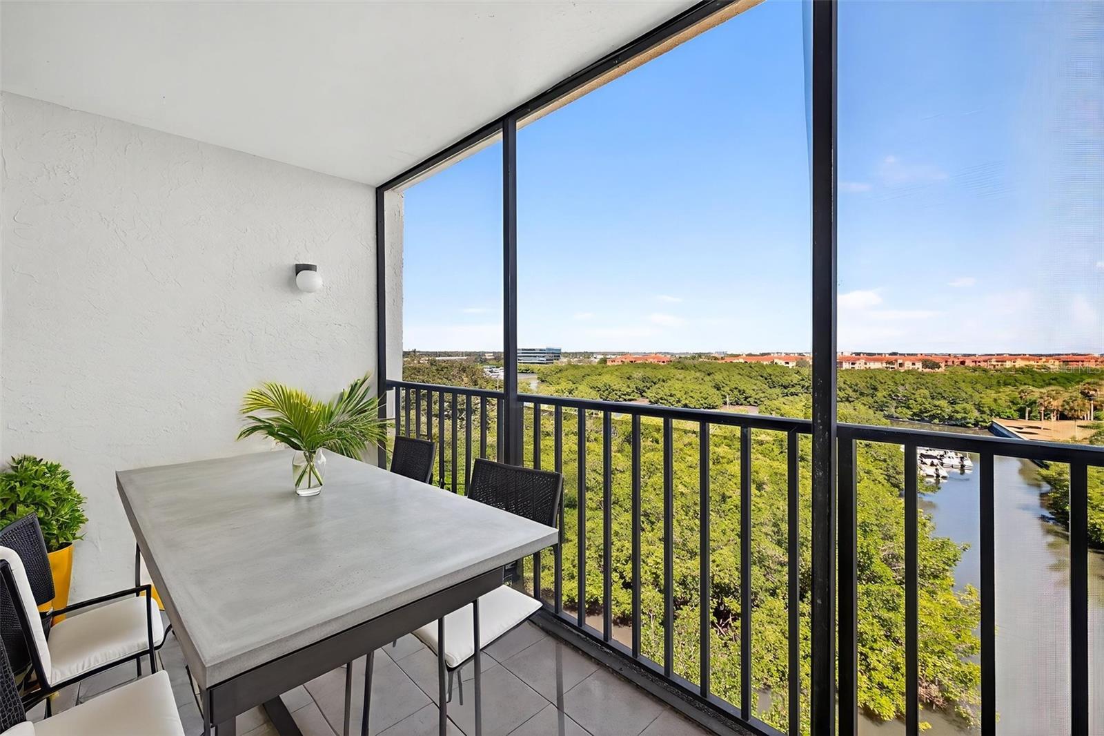 COVE CAY VILLAGE III - Residential