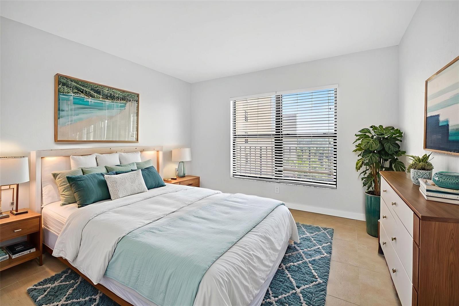 COVE CAY VILLAGE III - Residential