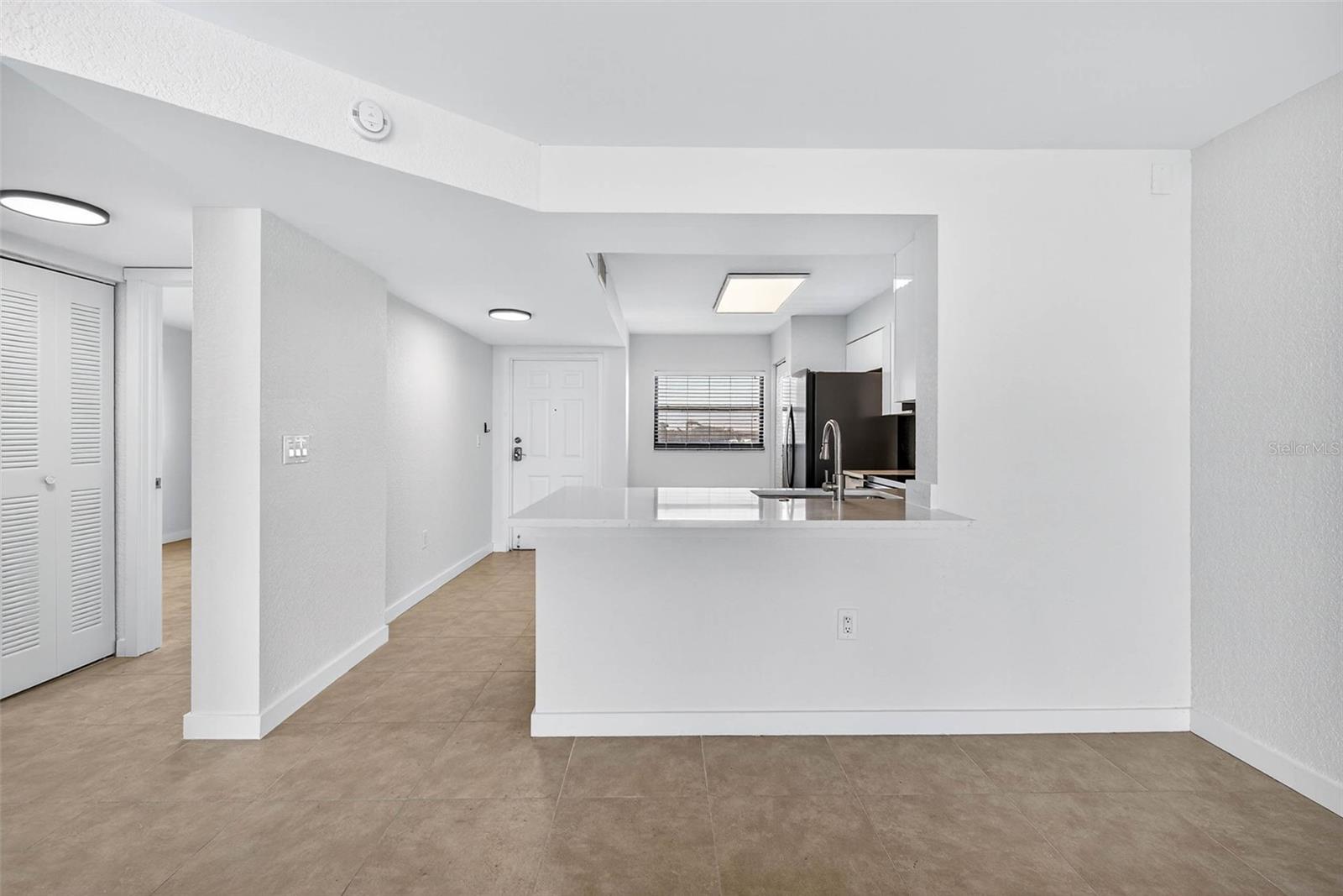 COVE CAY VILLAGE III - Residential