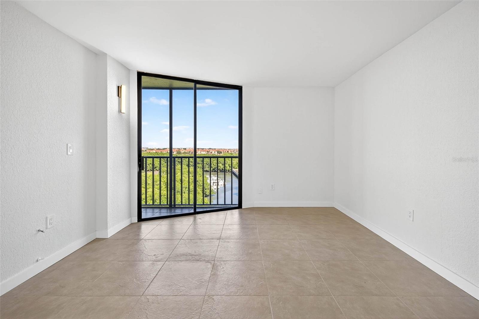 COVE CAY VILLAGE III - Residential