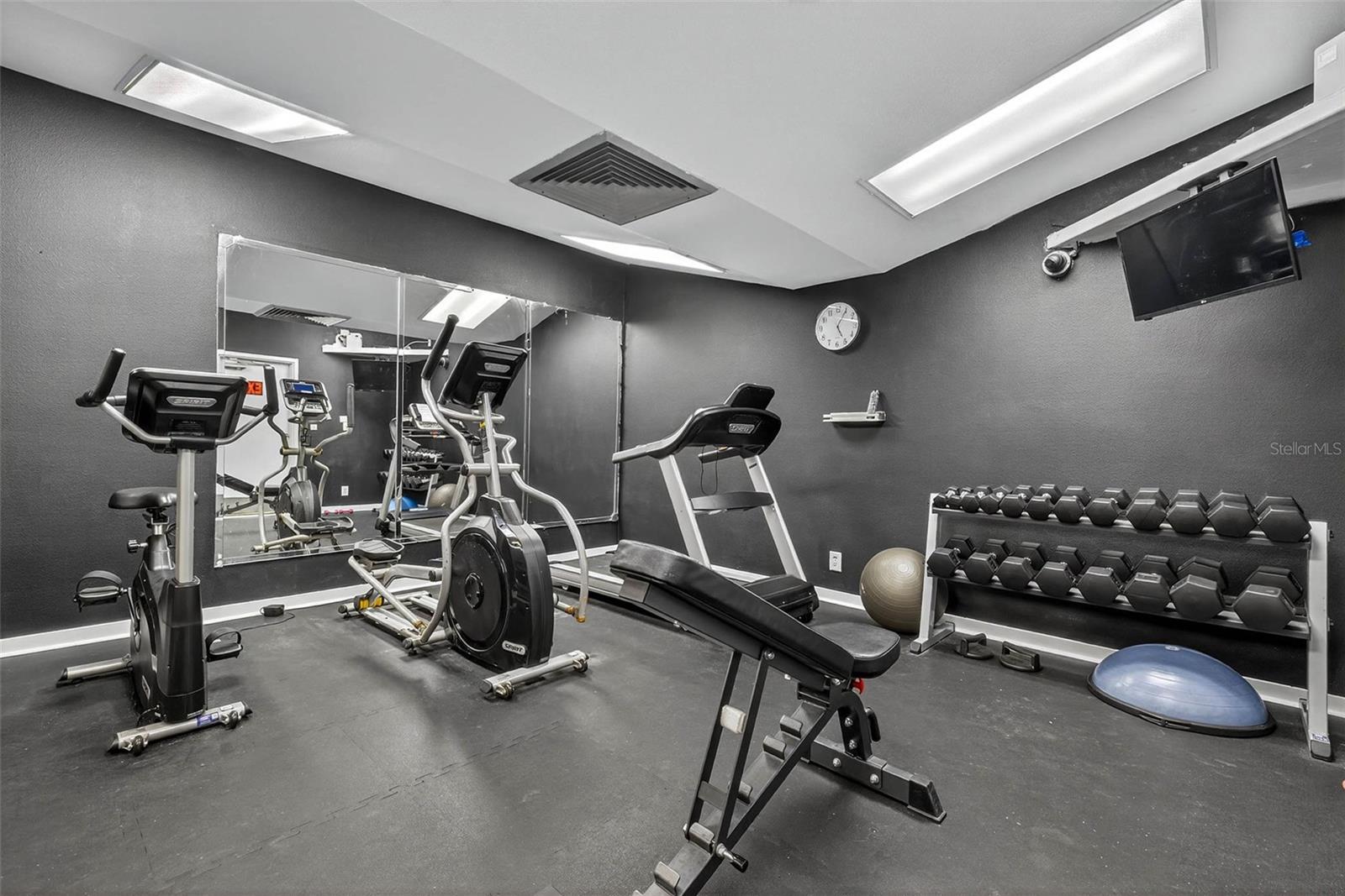 COVE CAY VILLAGE III - Residential