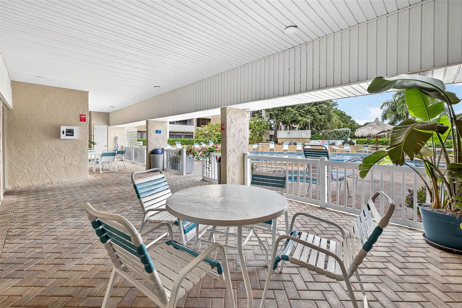 COVE CAY VILLAGE III - Residential