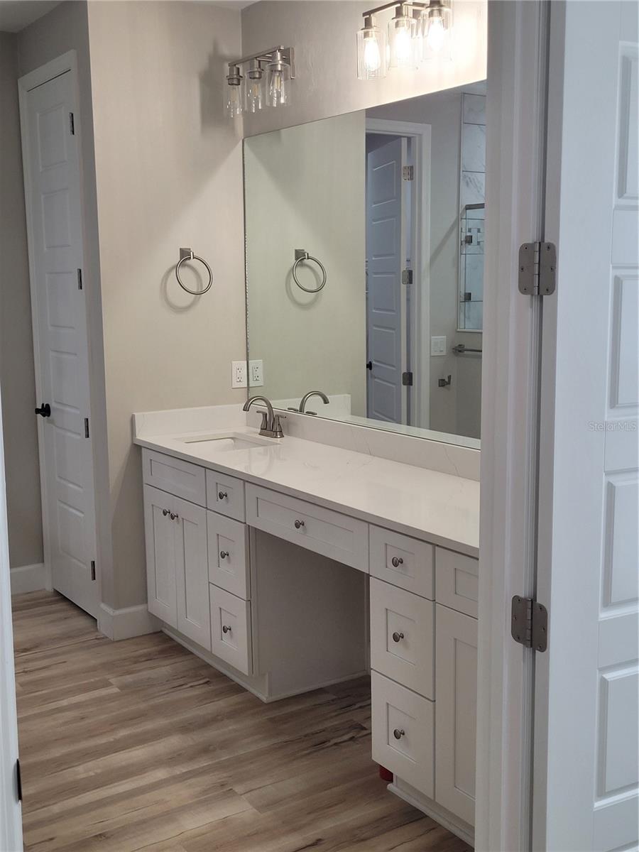 LAKESHORE GARDENS - Residential