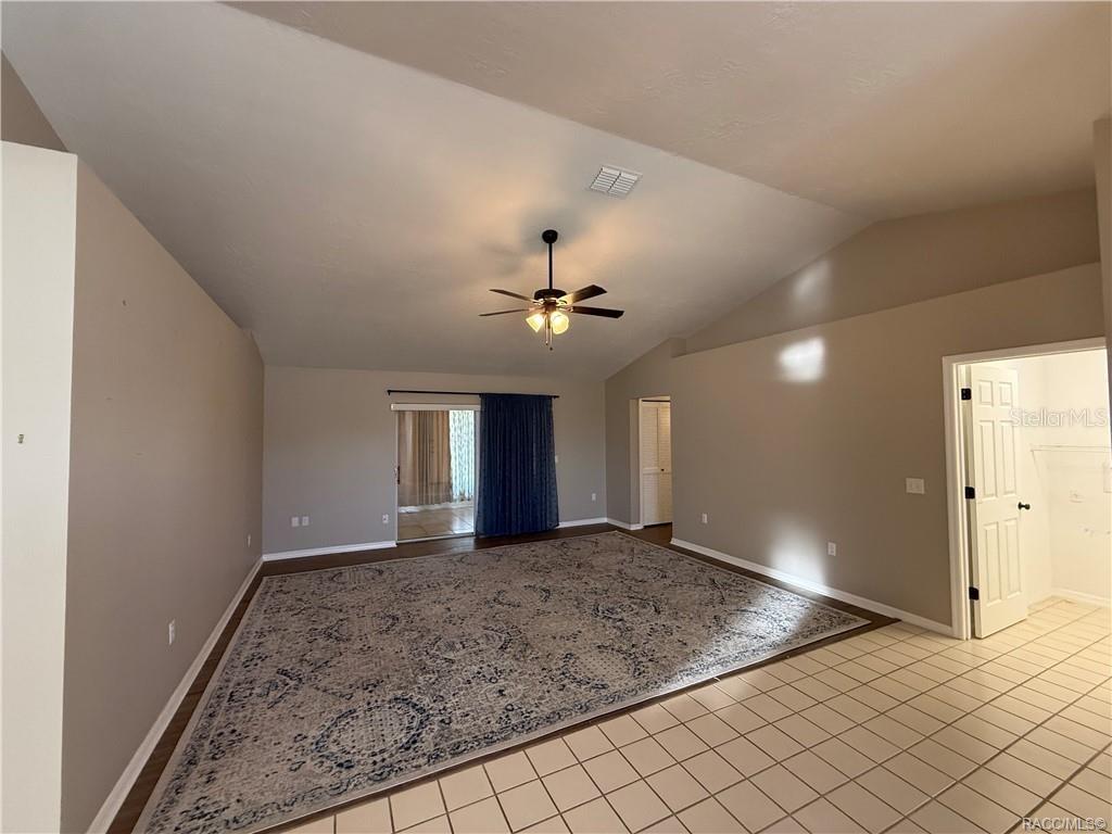 OAKWOOD VILLAGE BEVERLY HILLS PH 01 - Residential