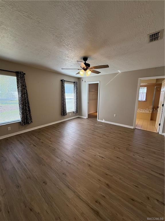 OAKWOOD VILLAGE BEVERLY HILLS PH 01 - Residential