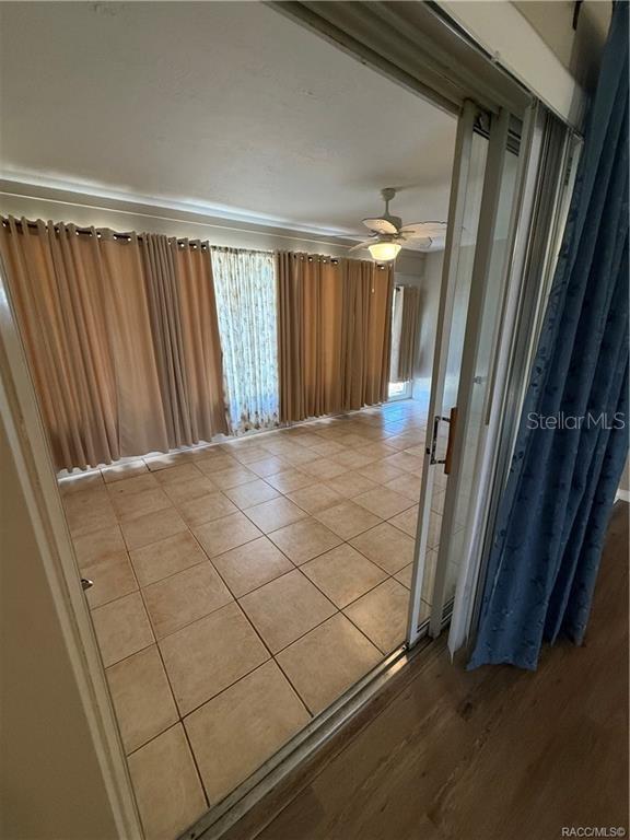 OAKWOOD VILLAGE BEVERLY HILLS PH 01 - Residential