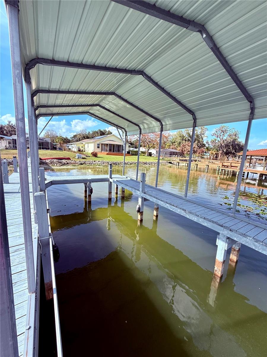 LAKE SIDE TERRACE - Residential