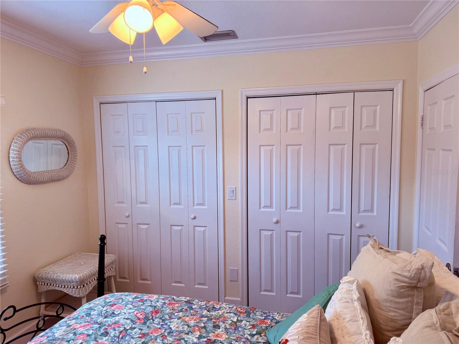 LAKE SIDE TERRACE - Residential