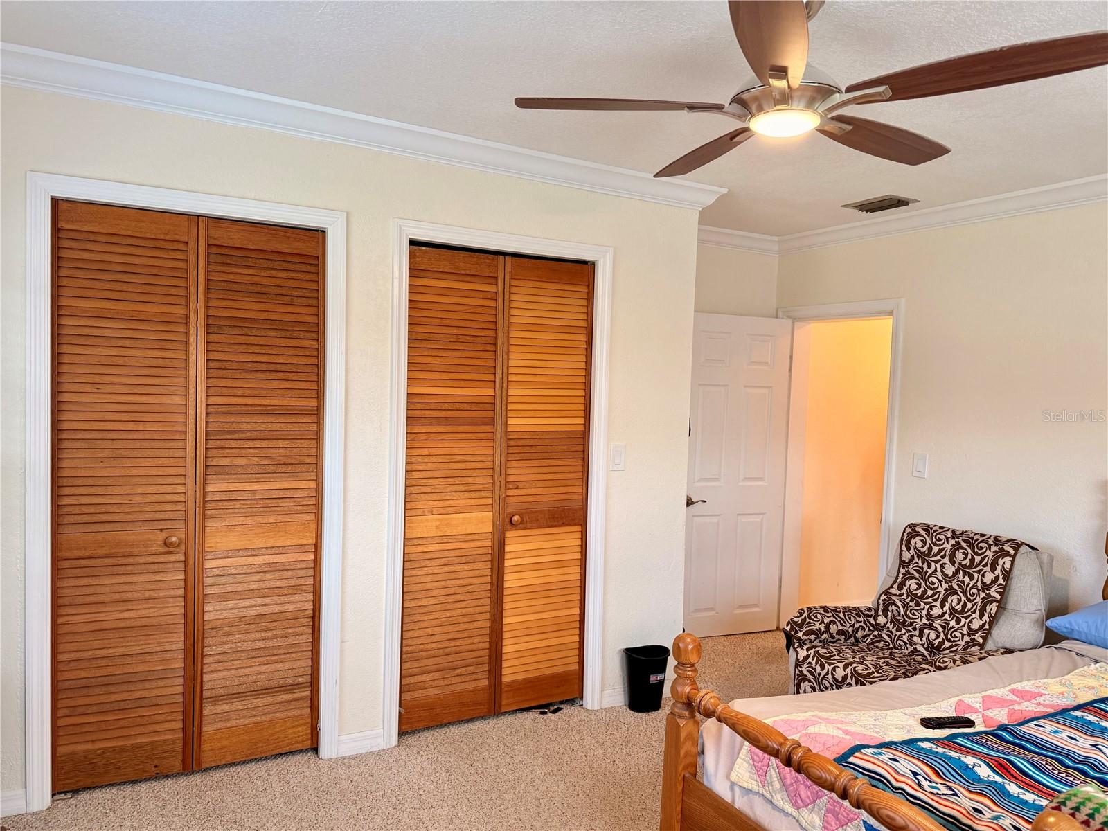 LAKE SIDE TERRACE - Residential