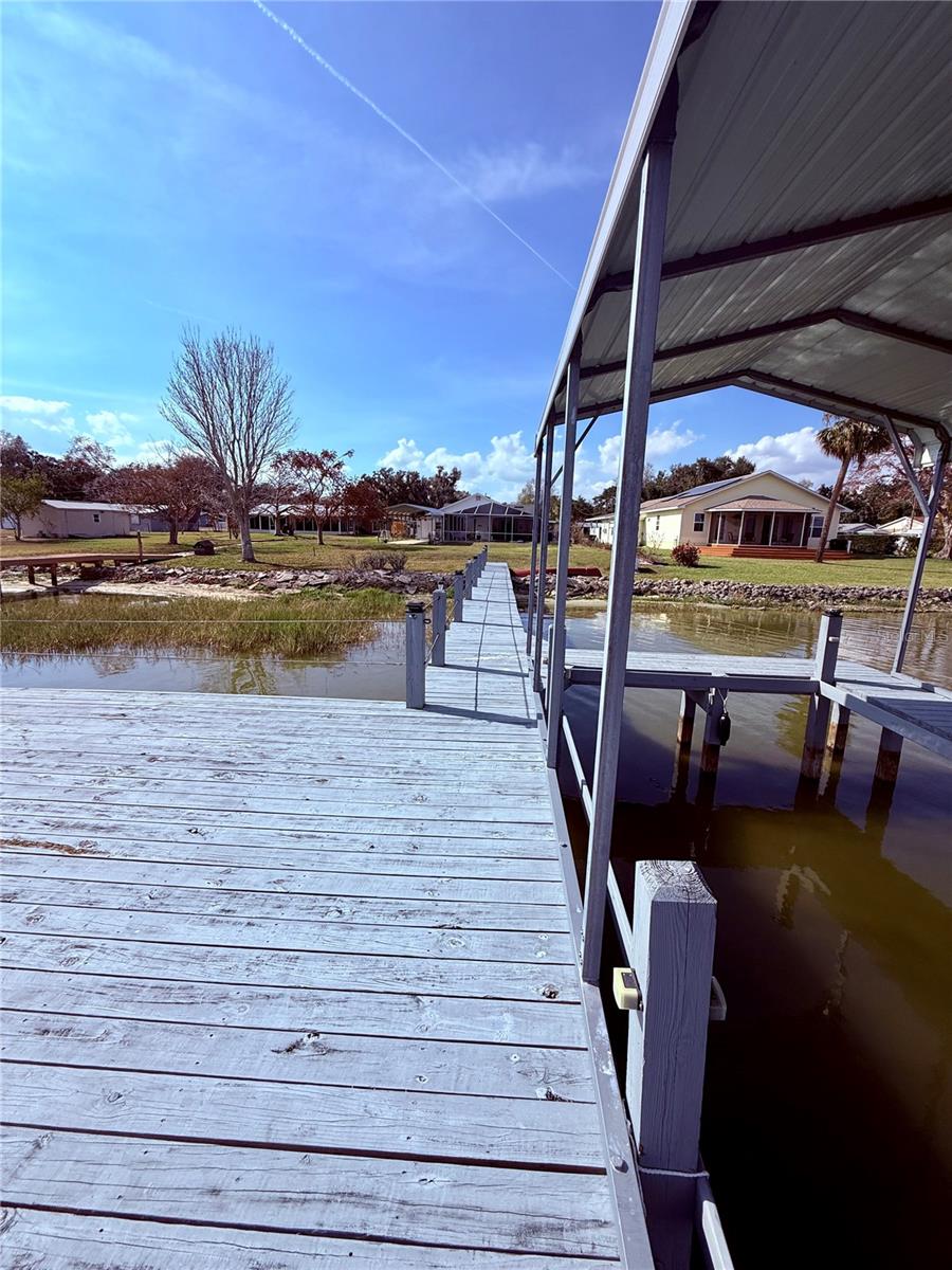 LAKE SIDE TERRACE - Residential