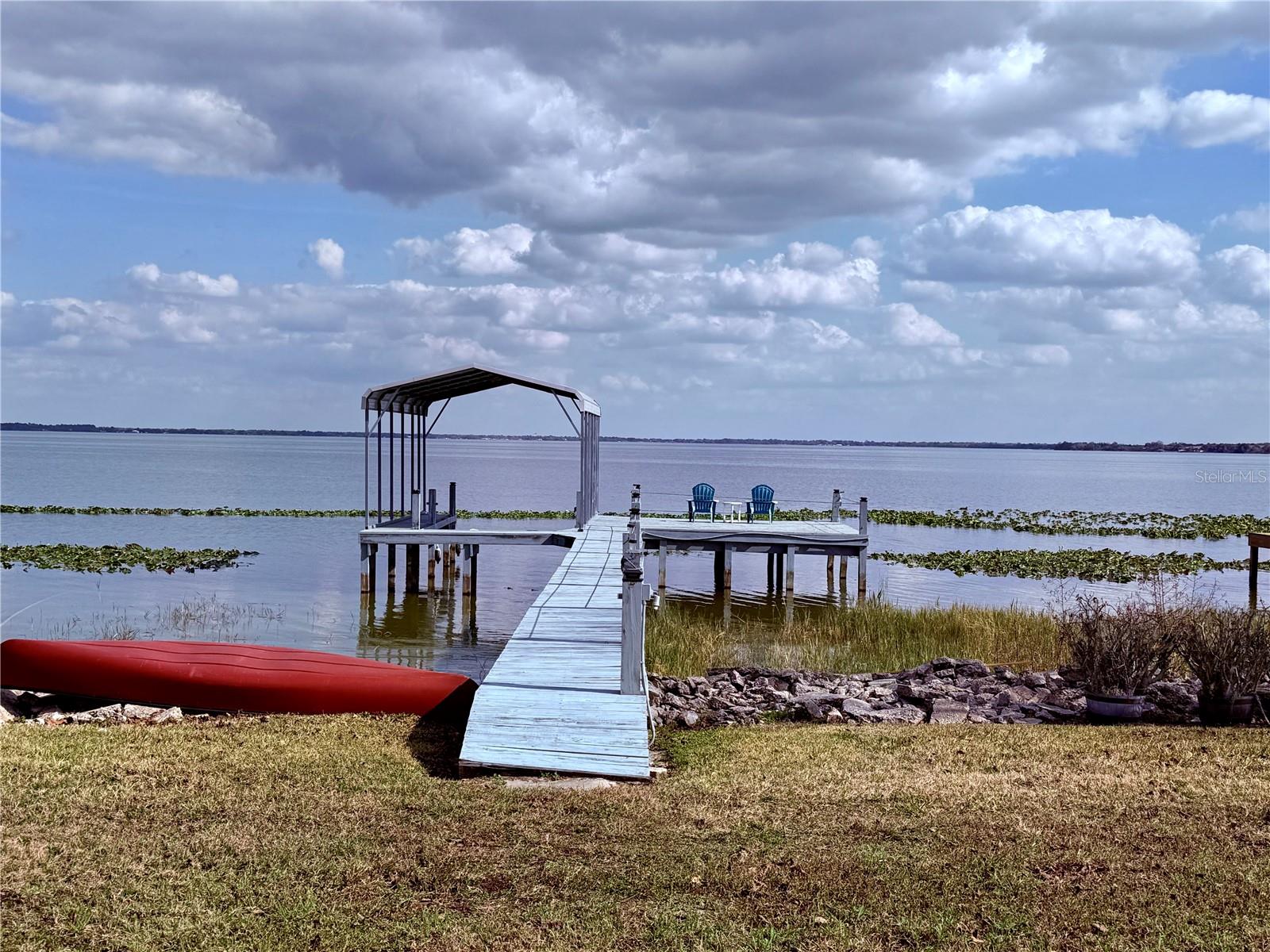 LAKE SIDE TERRACE - Residential