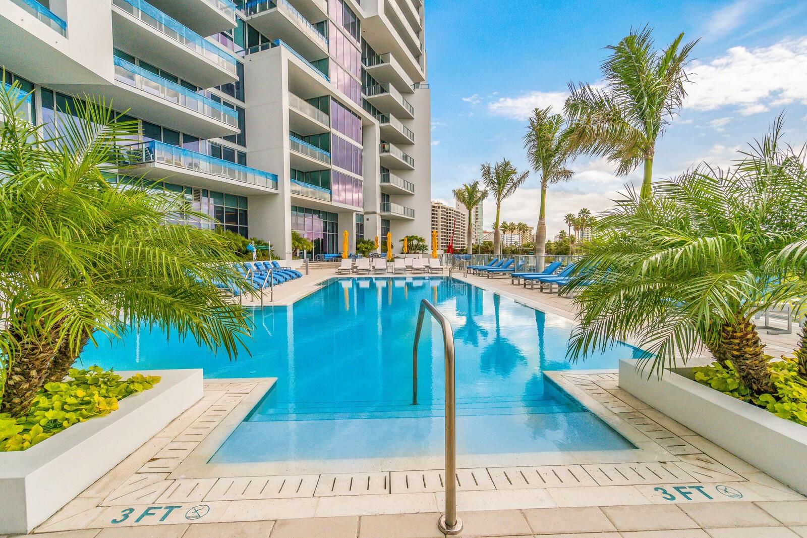 VUE SARASOTA BAY - Residential