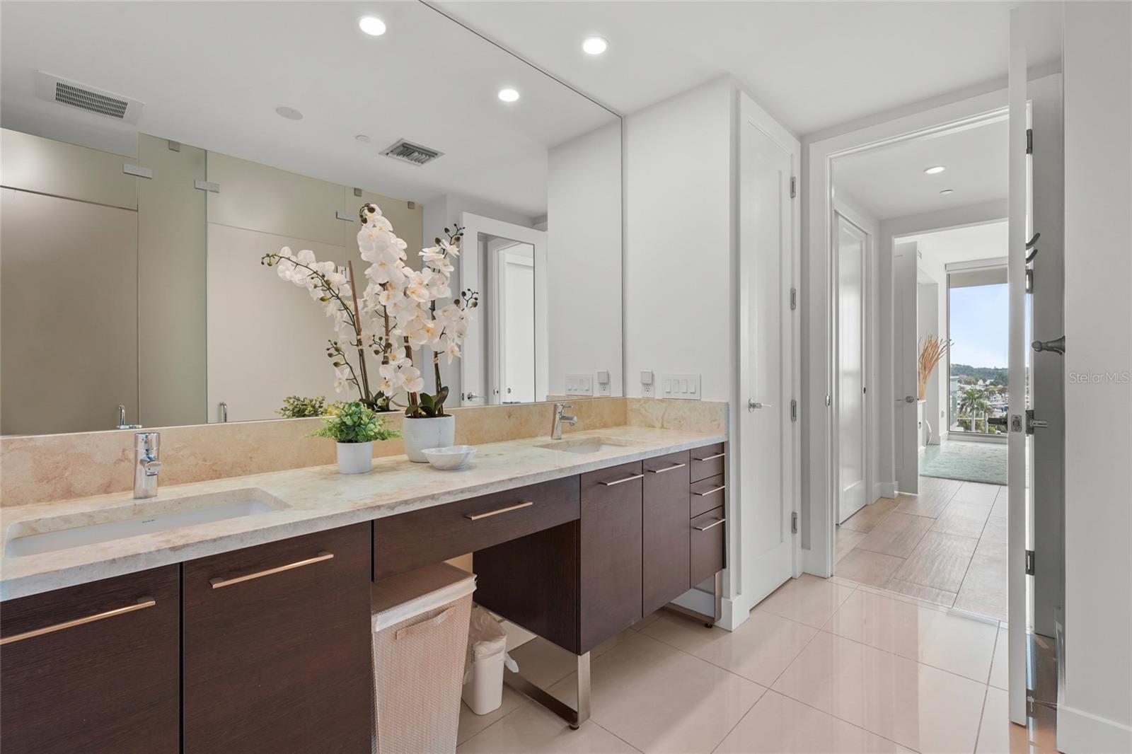 VUE SARASOTA BAY - Residential