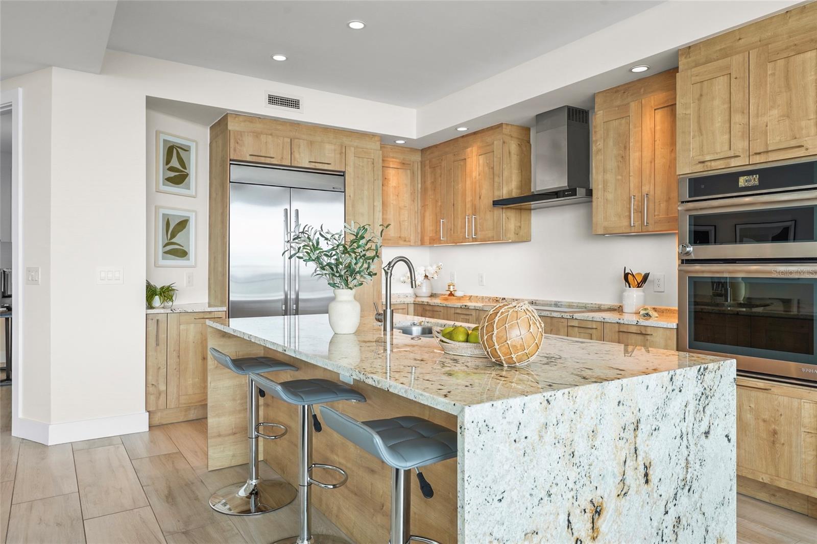 VUE SARASOTA BAY - Residential