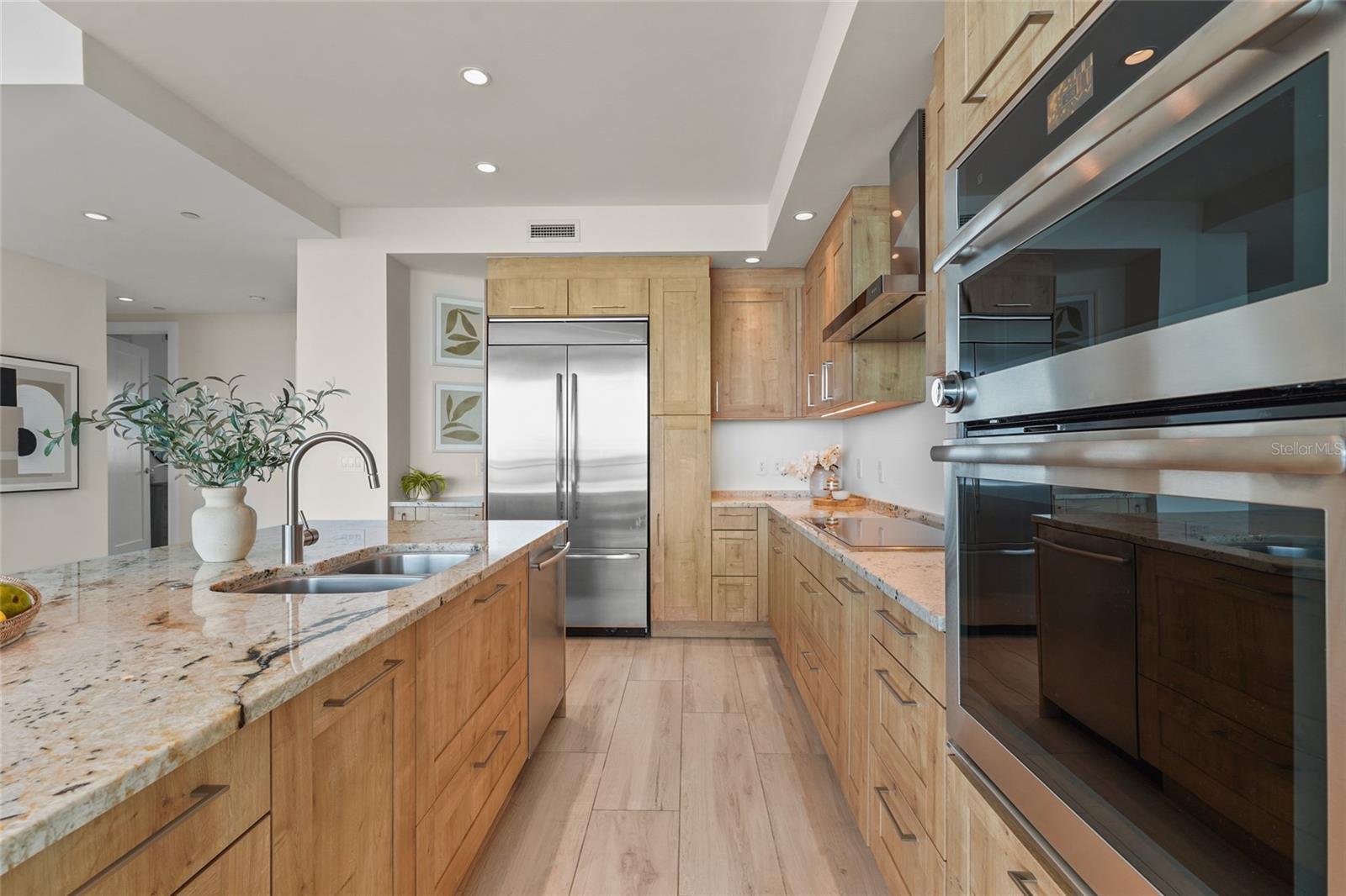 VUE SARASOTA BAY - Residential