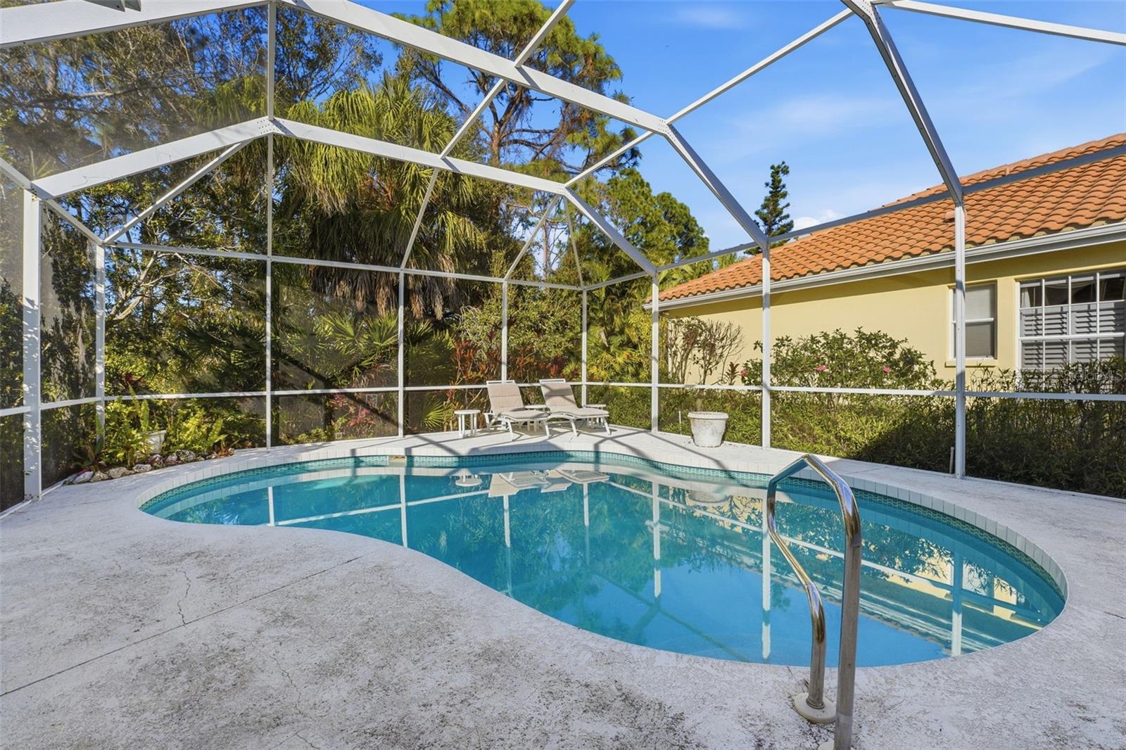 VENICE GOLF & COUNTRY CLUB - Residential