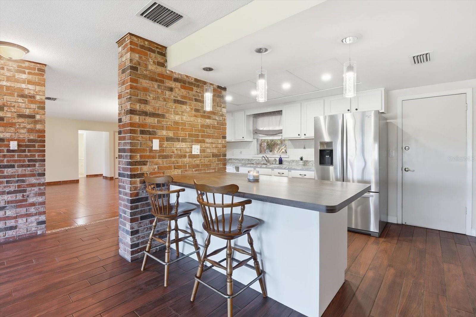 PARADISE COUNTRY CLUB - Residential