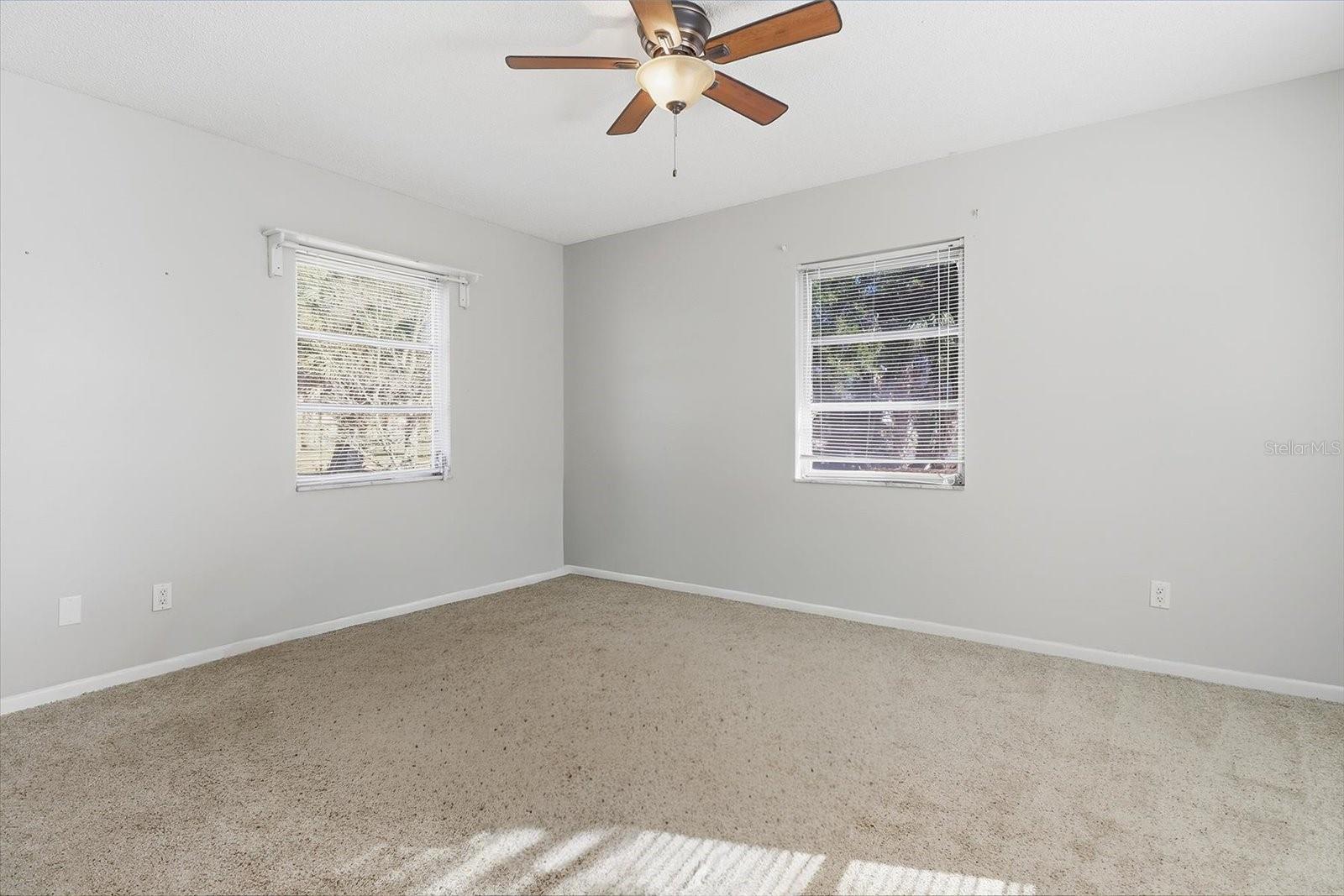 PARADISE COUNTRY CLUB - Residential