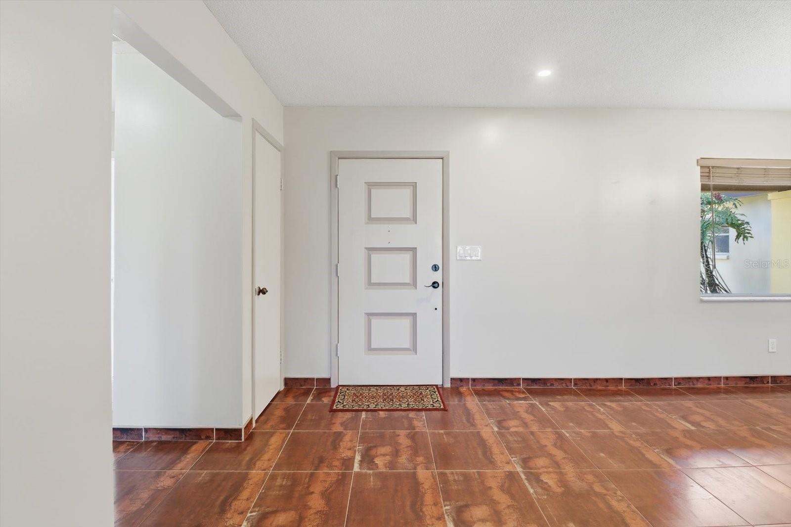 PARADISE COUNTRY CLUB - Residential