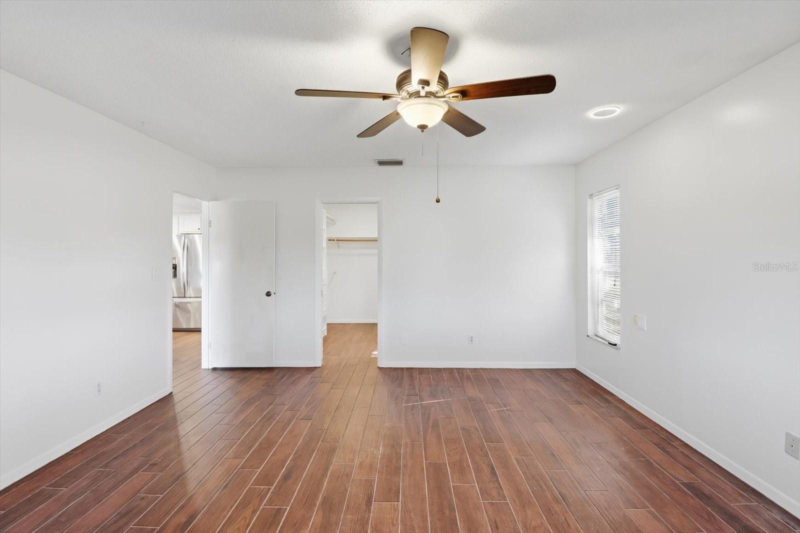 PARADISE COUNTRY CLUB - Residential