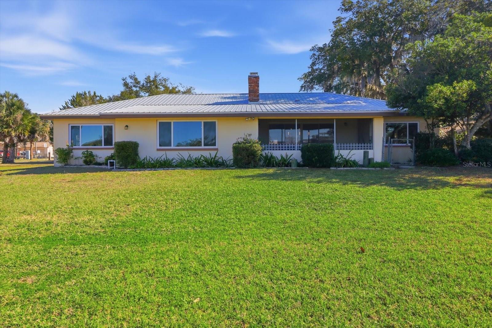 PARADISE COUNTRY CLUB - Residential