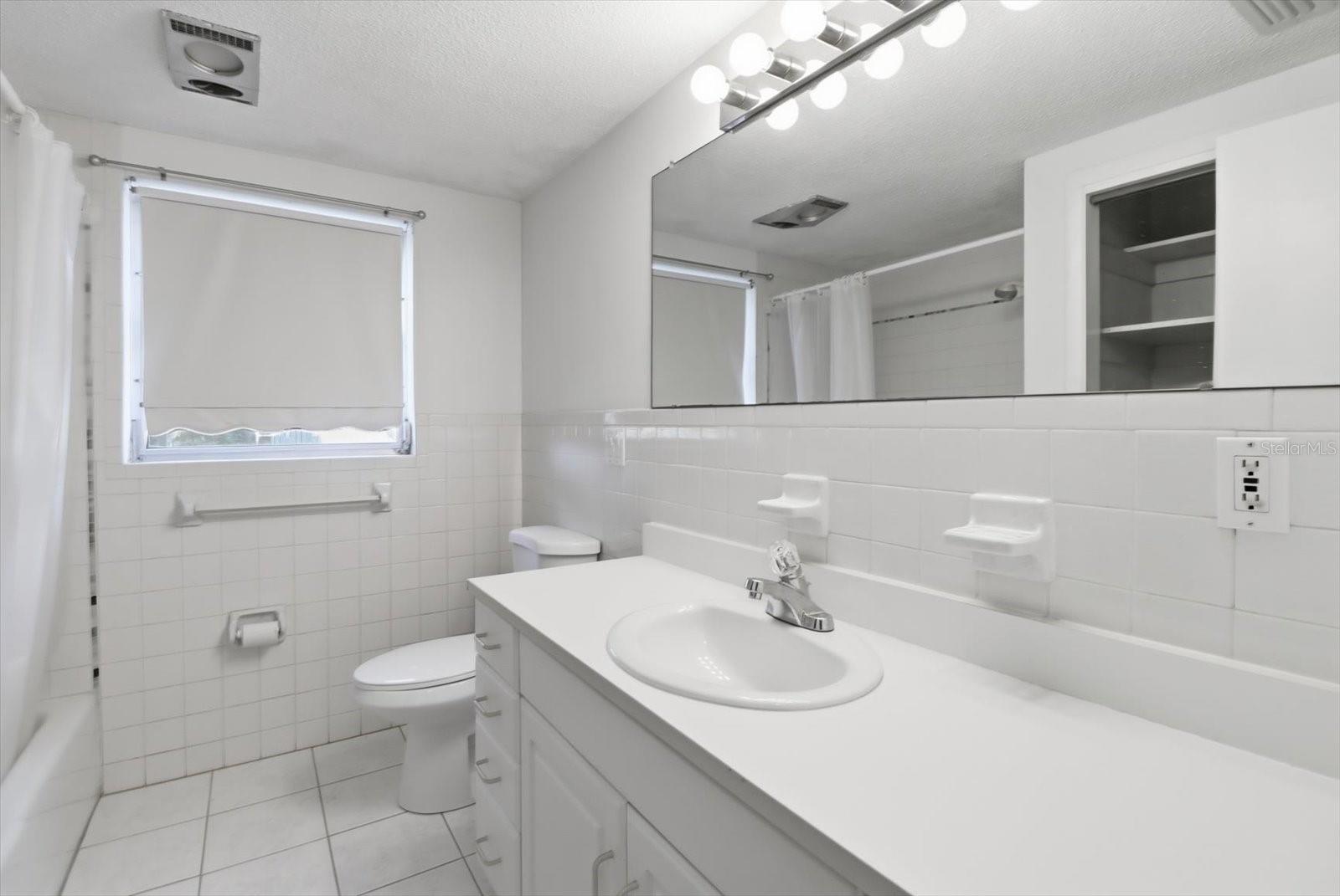 PARADISE COUNTRY CLUB - Residential