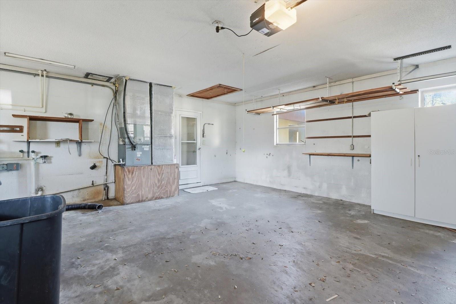 PARADISE COUNTRY CLUB - Residential