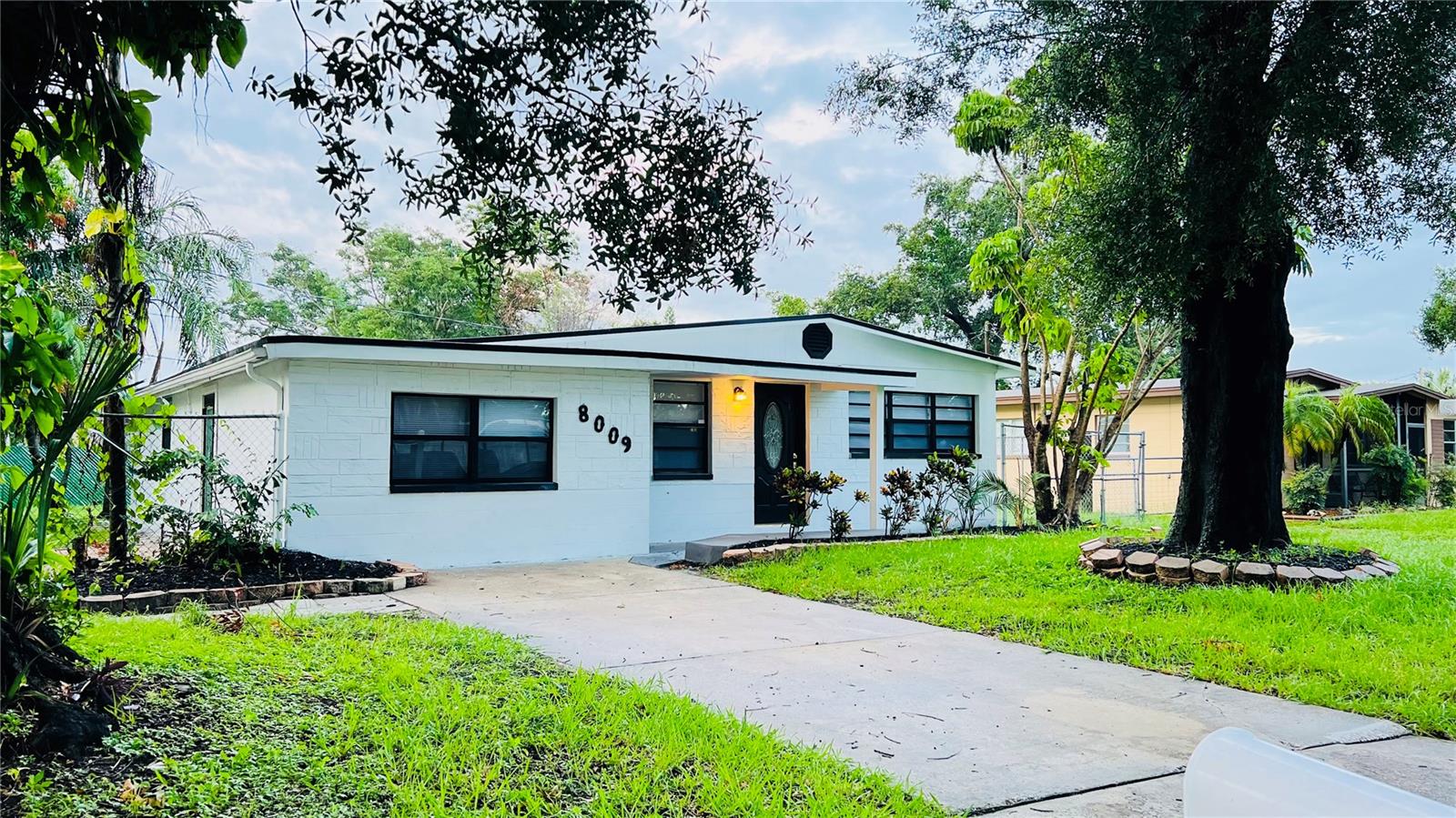 8009 SOMERSET LANE