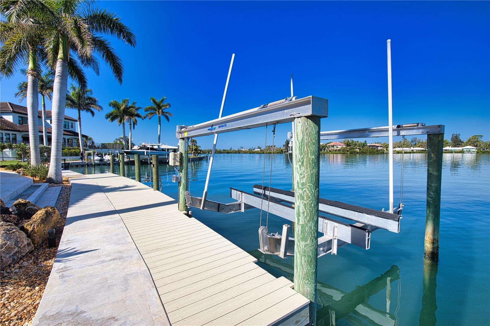 LYONS BAY - Residential