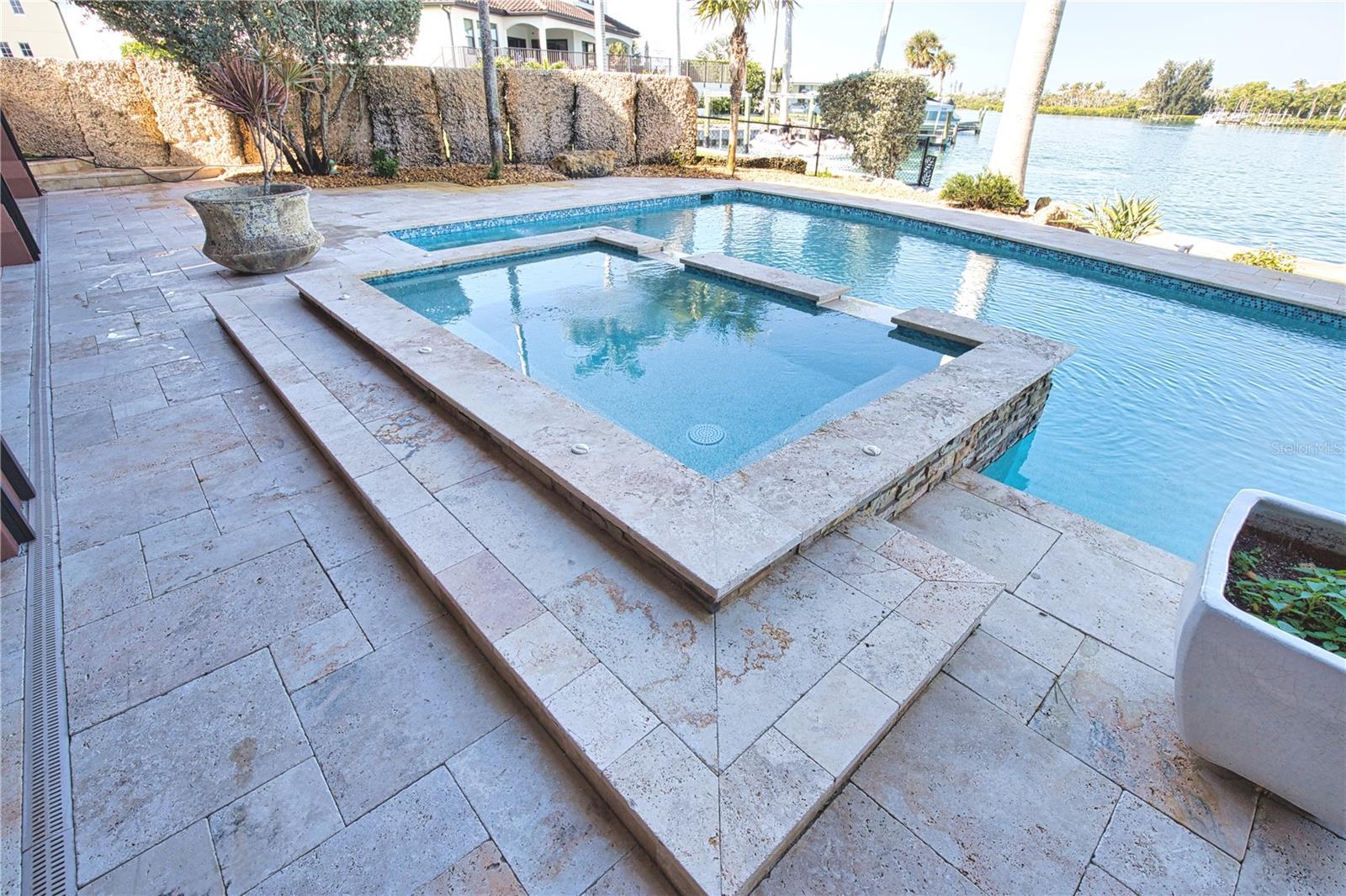 LYONS BAY - Residential