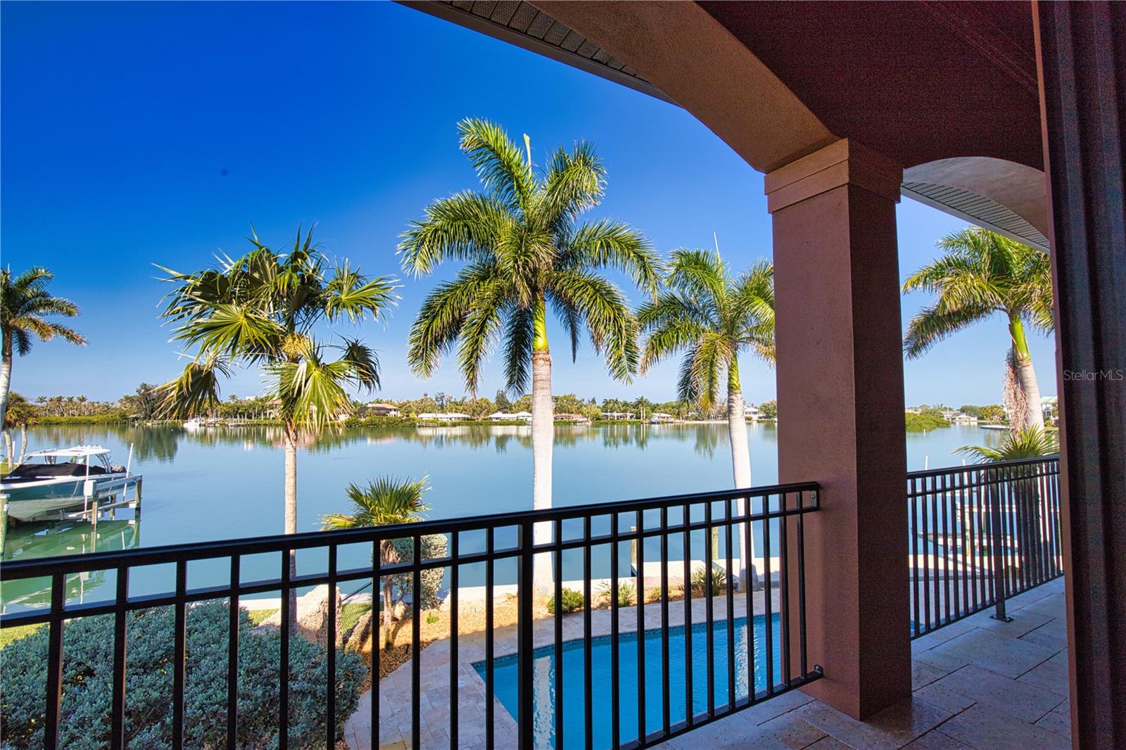 LYONS BAY - Residential