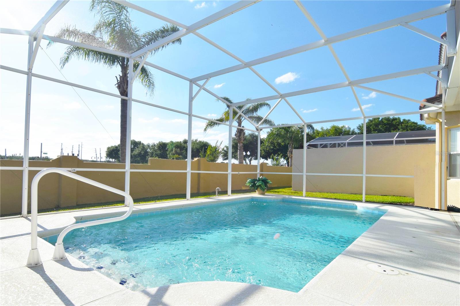 TUSCAN HILLS - Residential